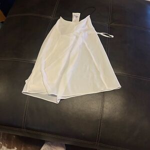 Noro Elegant Cream Sleeveless Top